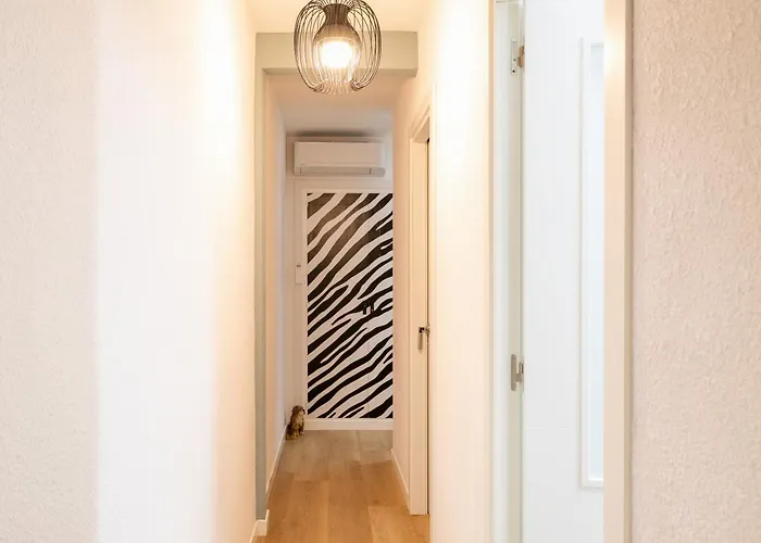 Plaza Espana لقنت